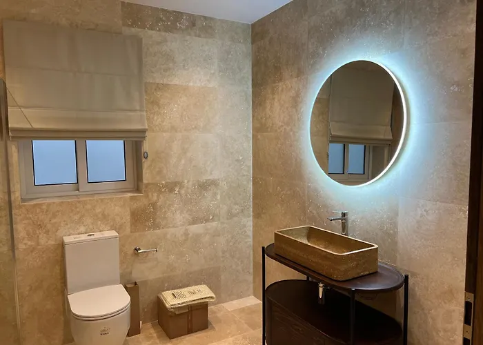 Promenade 3-bedroom, Steps From Ferry To Valletta By Malta Weekend