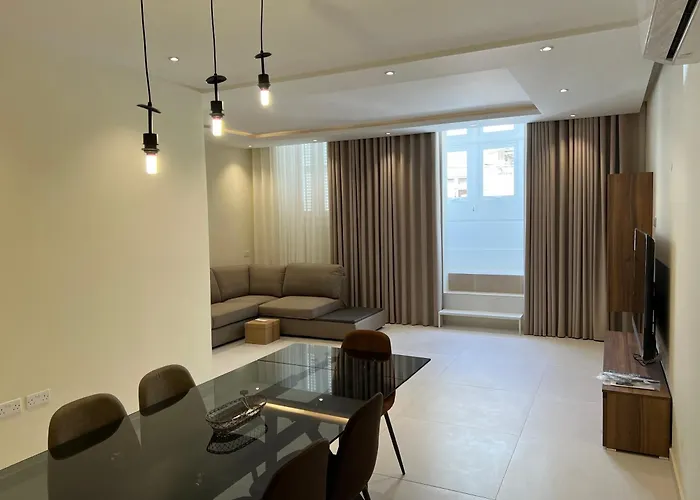 Apartment Promenade 3-bedroom, Steps From Ferry To Valletta By Malta Weekend *