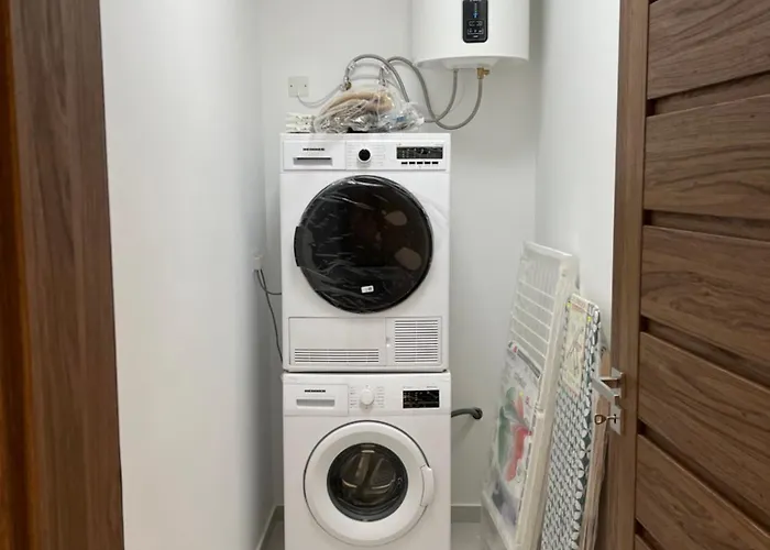 Promenade 3-bedroom, Steps From Ferry To Valletta By Malta Weekend Gzira